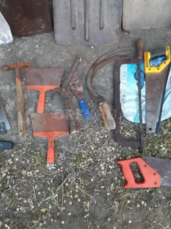 Продам лопаты , серпы , ножовки в рабочем состоянии. - Орск