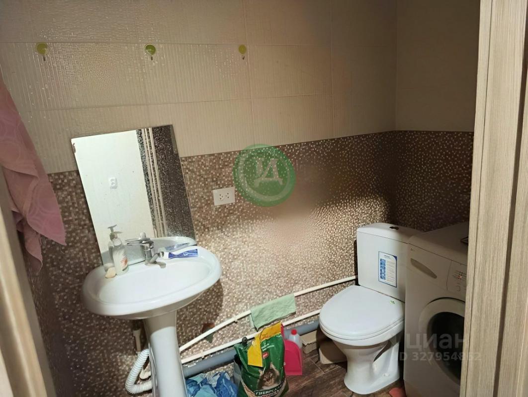 Продаётся двухкомнатная квартира в Октябрьском районе. - Орск