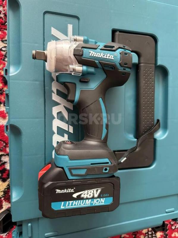 Продам новый набор электроинструментов Makita (4 инструмента в кейсе). - Орск