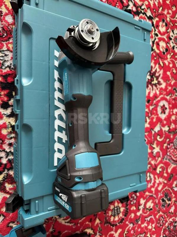 Продам новый набор электроинструментов Makita (4 инструмента в кейсе). - Орск