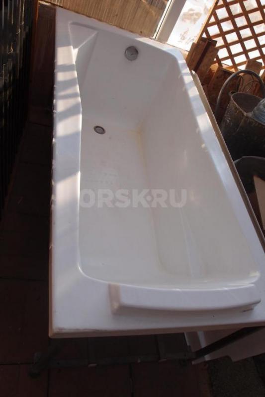 Продам б/у мойку в сборе (тумба, кран, слив) -3000 руб. - Орск