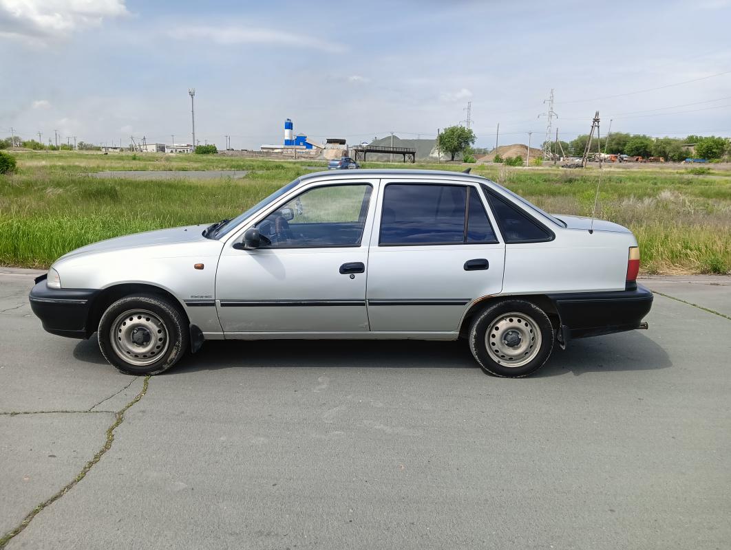 Продам Daewoo Nexia 2005 года, 2 хозяина, 2 комплекта резины. - 