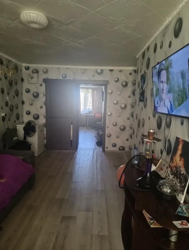 Продаётся трёхкомнатная квартира площадью 58.7 квадратных метров на улице Добровольского, город Орск - Новотроицк