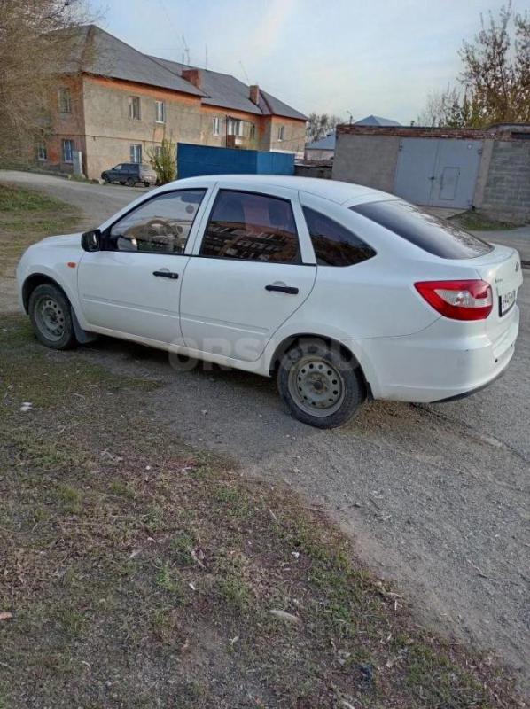 Продам Гранту Лифтбек в хорошем состоянии 2014 г. - Орск