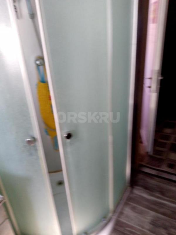 Продам душевую кабину угловая с низким поддоном б/у в хорошем рабочем состоянии - Орск