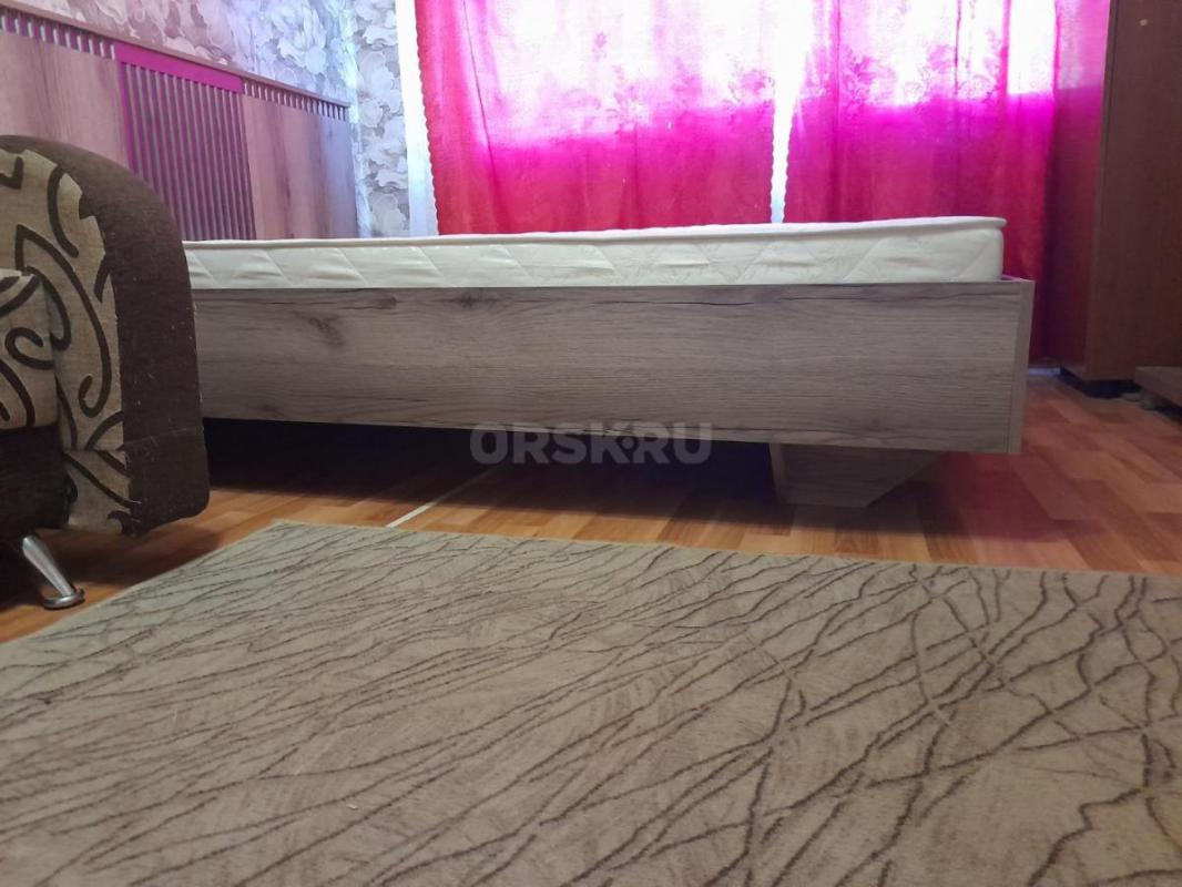 Продам почти новую двуспальную кровать. - Орск