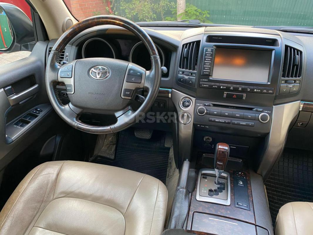 Продам личный автомобиль Land Cruiser 200. - Орск