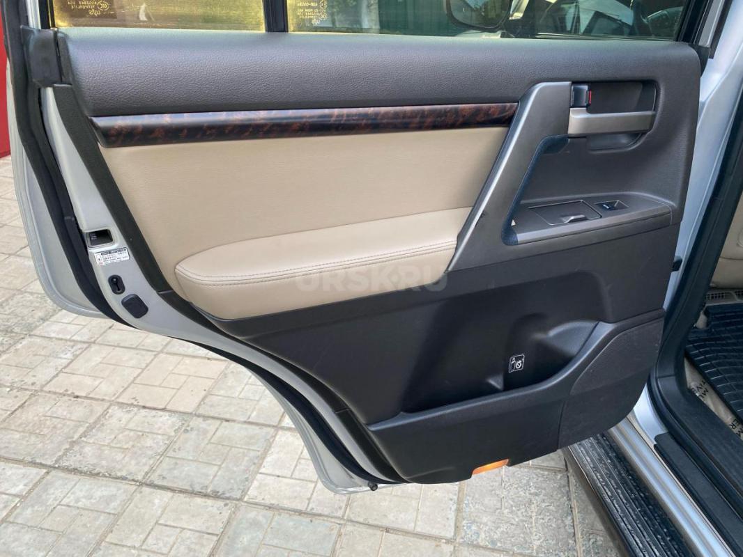 Продам личный автомобиль Land Cruiser 200. - Орск