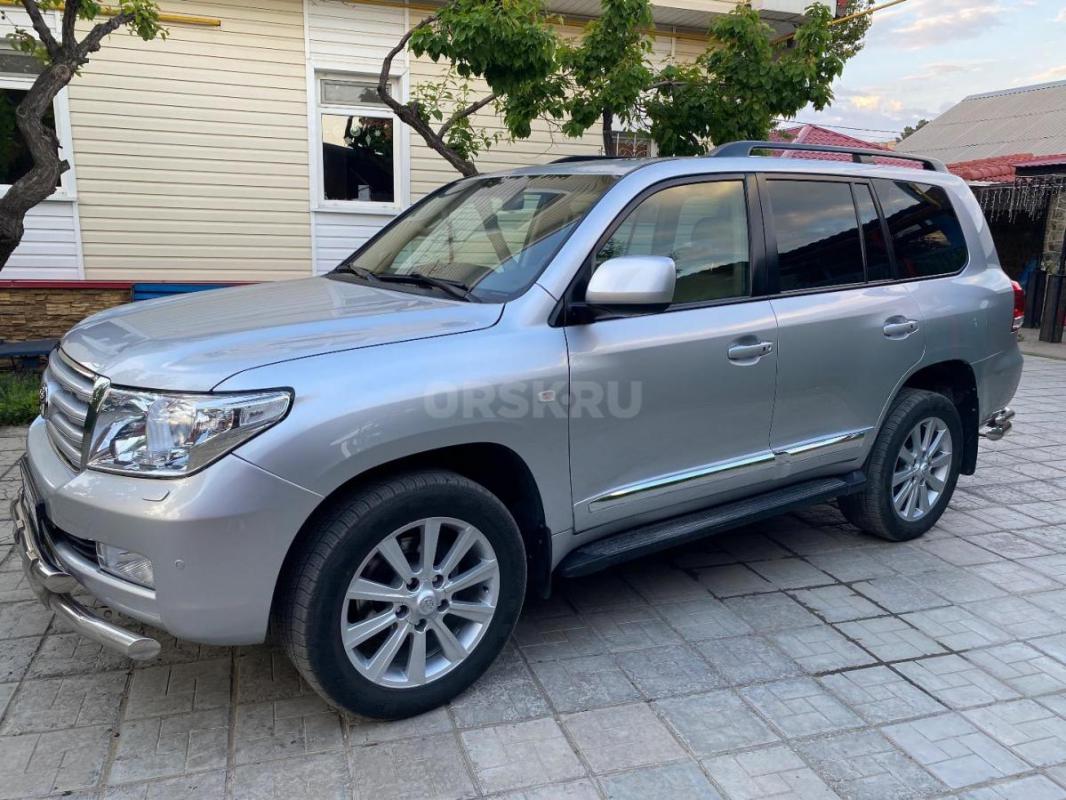 Продам личный автомобиль Land Cruiser 200. - Орск