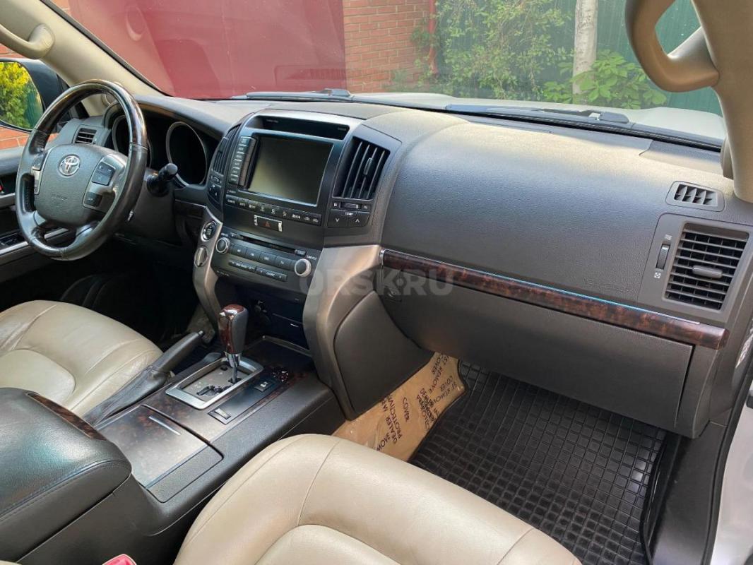 Продам личный автомобиль Land Cruiser 200. - Орск