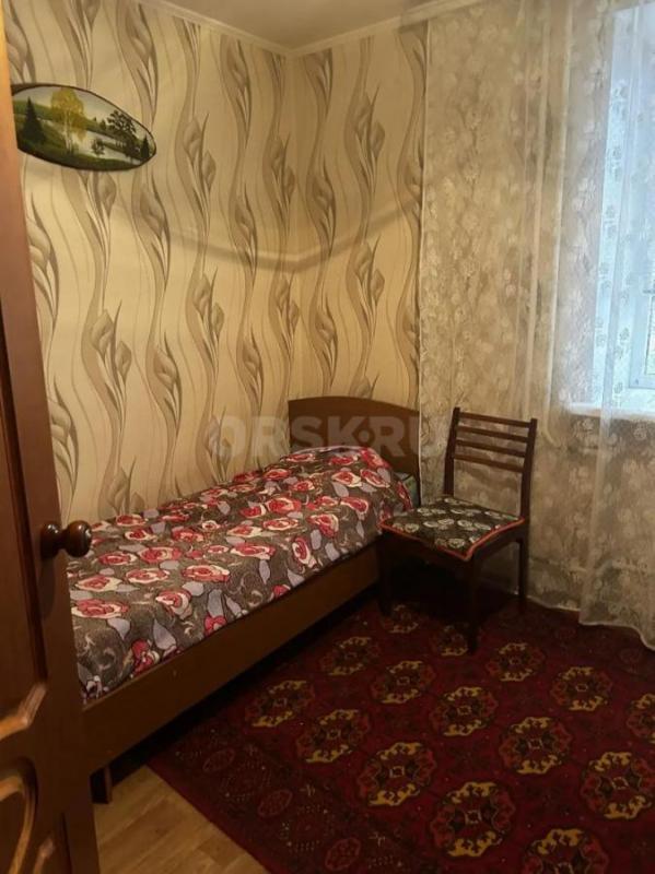 Продам 3 комнатную квартиру улучшенной планировки. - Гай
