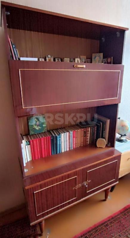 Шкаф       97х42х178  см
 
Матрас    180 см х 86 см х 20 см,  2 шт. - Новотроицк