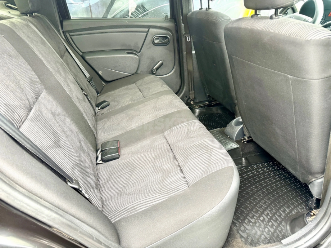 В продаже Renault Logan 2015 года выпуска. - Орск