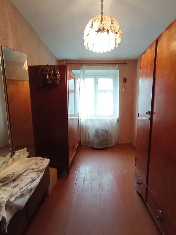 В продаже  2-комнатная квартира по адресу:  г. - Новотроицк