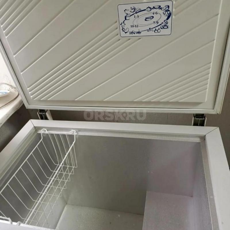 Продам лари бу, в отличном состояние
Цена 10000 и 12000 который побольше объёмом - Орск