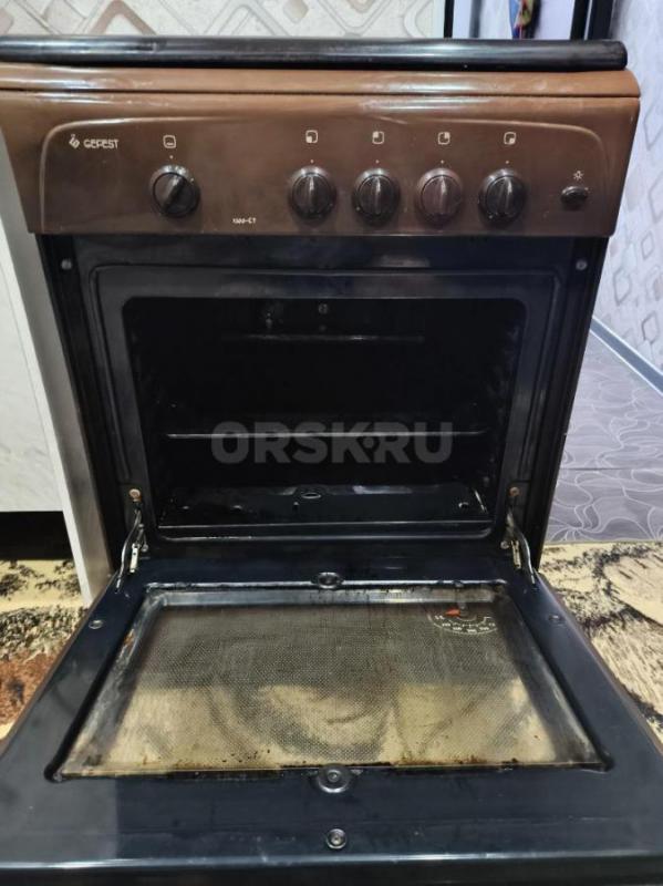Продам газ плиту gefest ширина 60 все работает. - Орск