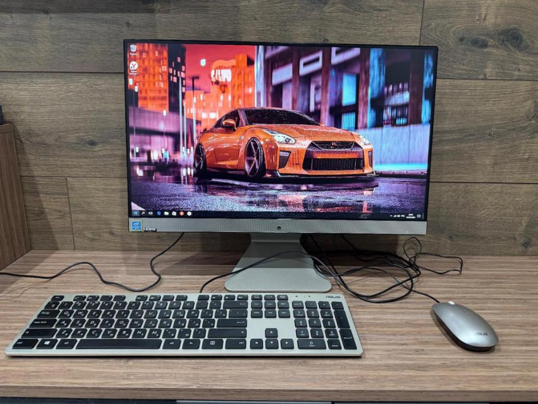 Моноблочный Компьютер  ASUS практически новый очень удобный встроено все в Экран никаких лишних пров - Орск