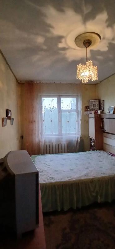 В продаже  2-комнатная квартира на привлекательном этаже с раздельными ходами. - Новотроицк
