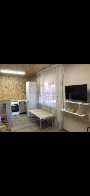 Продаю  ДАЧУ (район Зеленхоз) СНТ 2- ЮУМЗ, на земельном участке 6 соток  жилой дом из шлакоблока 40. - Орск