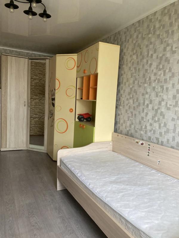 Продам отличную  2-х комнатную квартиру "Распашонка", 5/5, по адресу: г. - Орск