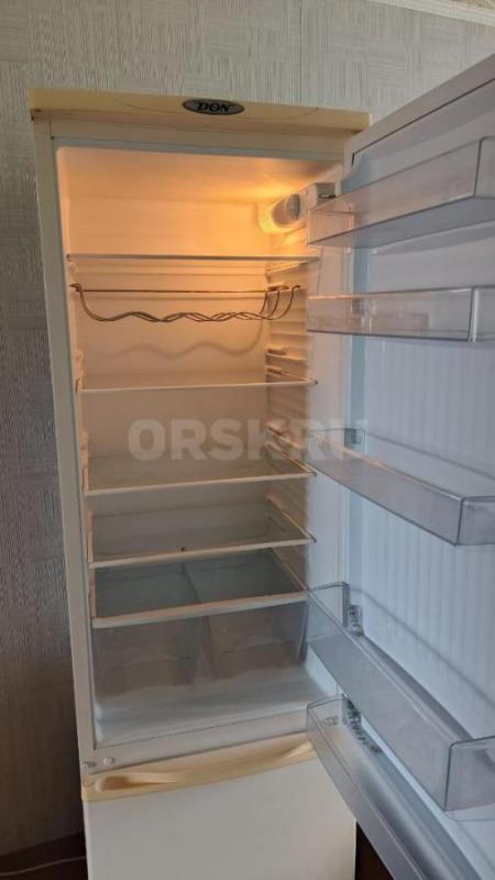 Продам неисправный холодильник DON R-295(требуется замена компрессора), 2х камерный за 2000руб. - Орск