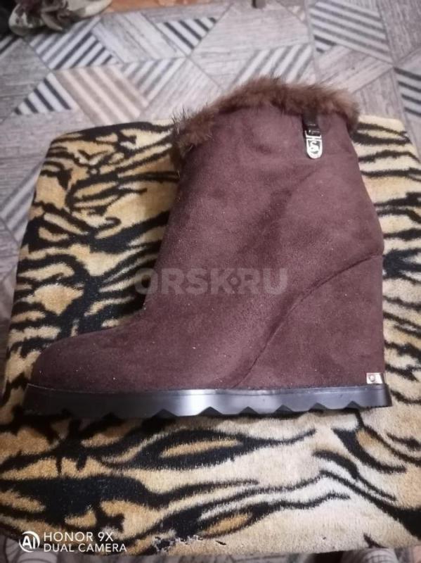 Продам сапоги полусапожки натуральный замш евро зима на платформе новые. - Орск