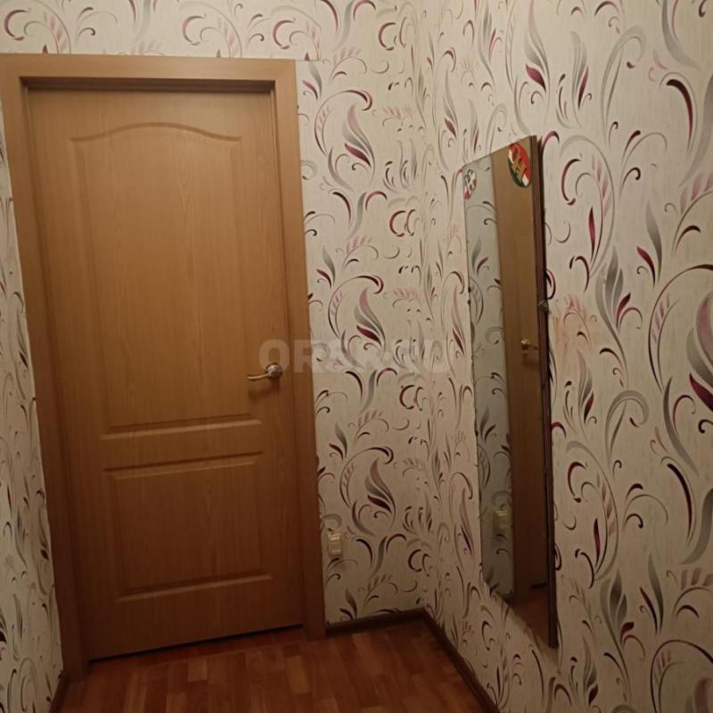 Продам 2 комн квартиру ул Стартовая, на 3 этаже 5 этажного дома,комнаты раздельные, чистая, тёплая, - Орск