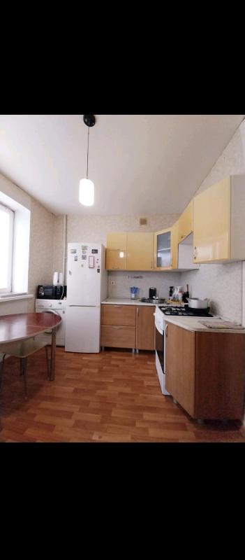 Продается 1-комнатная квартира, по адресу:  г. - Новотроицк