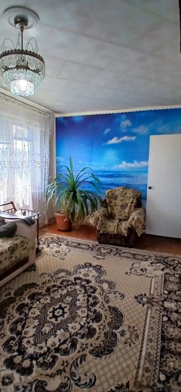 В продаже  3-комнатная квартира  с раздельными ходами. - Новотроицк