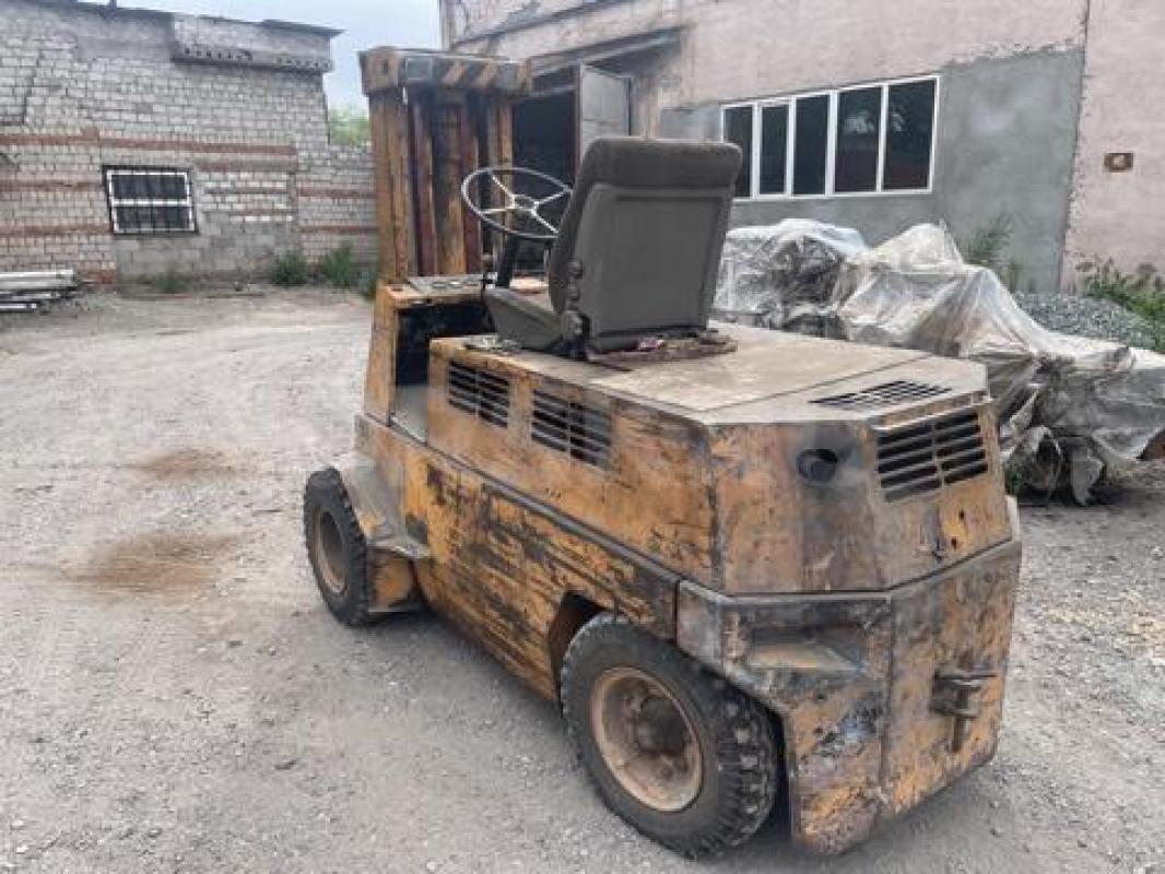 Продам автопогрузчик Balkancar  Б/У  грузоподъемность 3,2т, высота подъема 1,8м, полностью исправен, - Новотроицк
