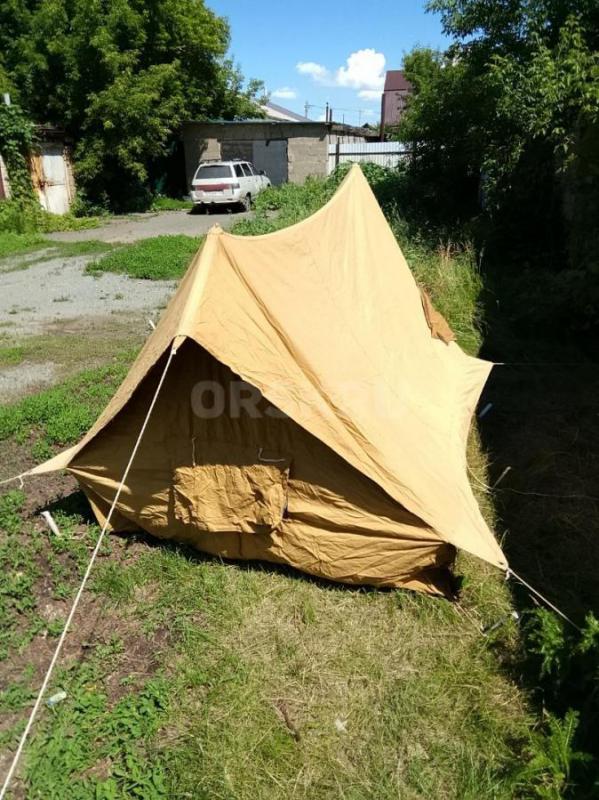 Продам палатку двухместную в хорошем состоянии с колышками. - Орск