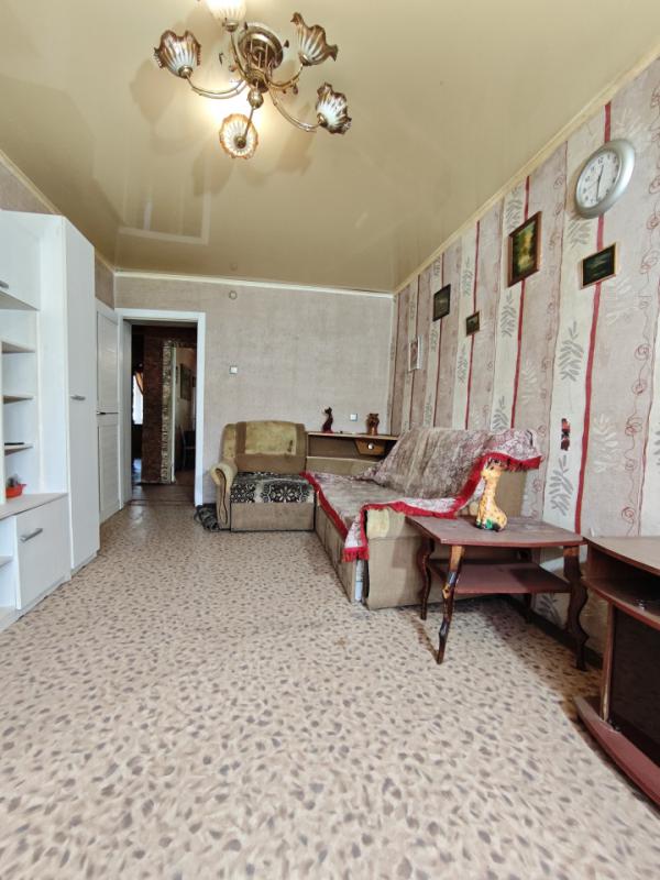 Продаётся уютная двухкомнатная квартира (распашонка), комнаты раздельные, площадью 48.2 квадратных м - Орск