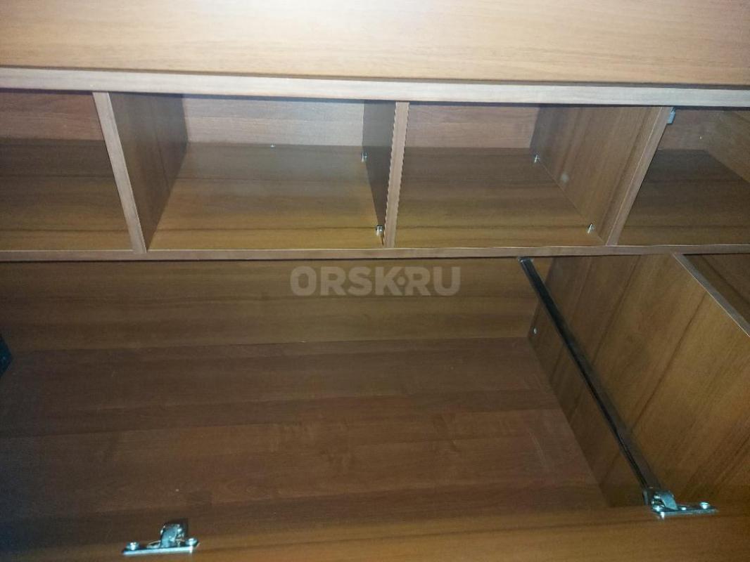 Продам шкафы ( угловой + пенал) размер угловогошкафа 90×90×200, размер углового 50×60×200. - Орск