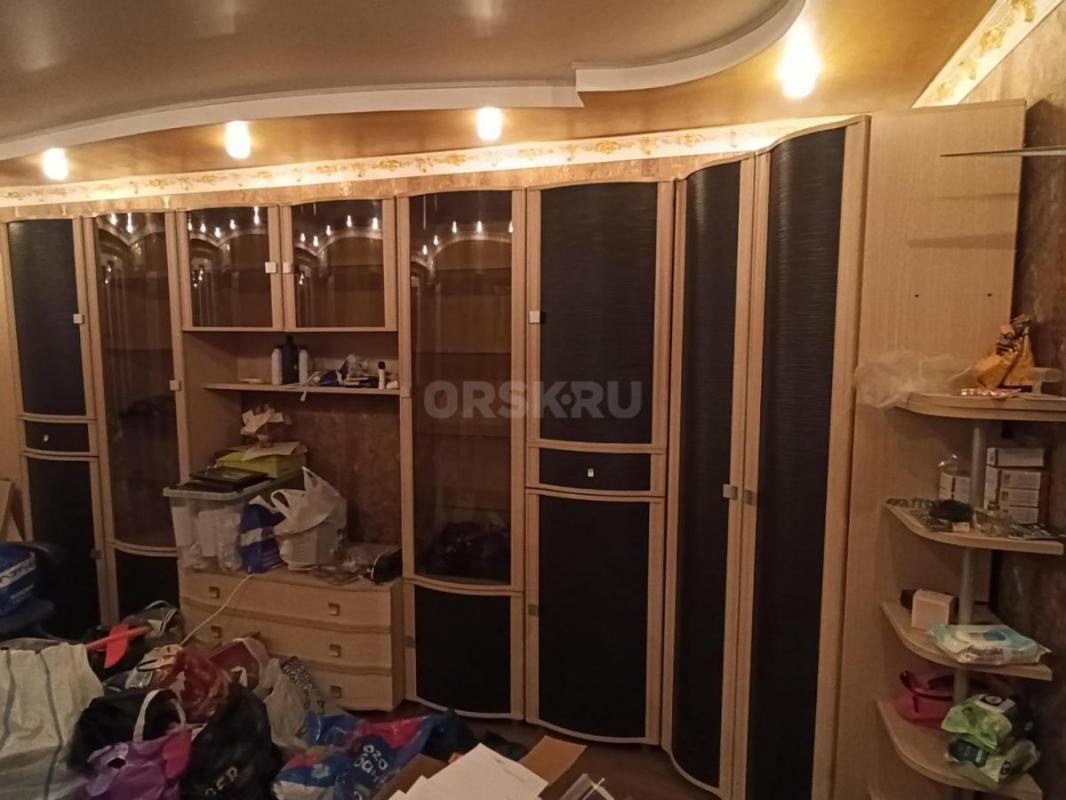 Продам стенку с угловым шкафом в отличном состоянии - Орск