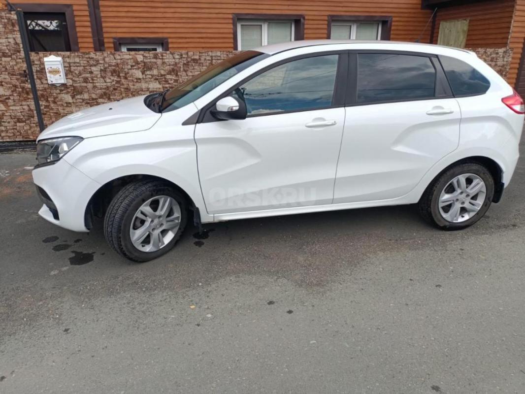Автомобиль ЛАДА Х-РЕЙ 2017 года. - Орск