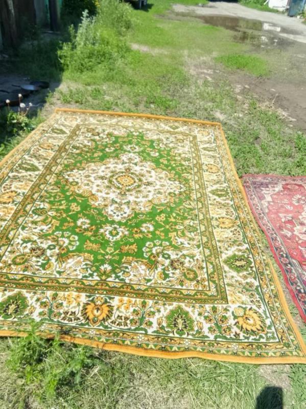 Продам ковёр (2 на 3 м) в хорошем состоянии - Орск