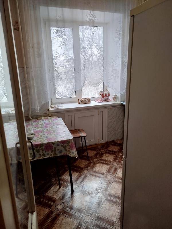 Продается светлая, теплая, угловая 1 комнатная квартира - 