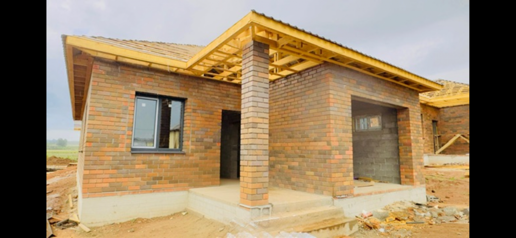 🏡 Нoвый киpпичный дом c гаражем (136 м&sup2;) в прoдаже! - Соловьевка