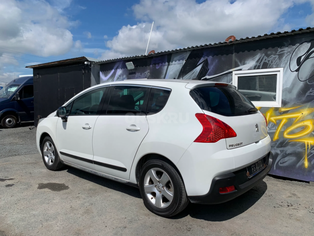 В продаже PEUGEOT 3008 2011 года выпуска. - Орск