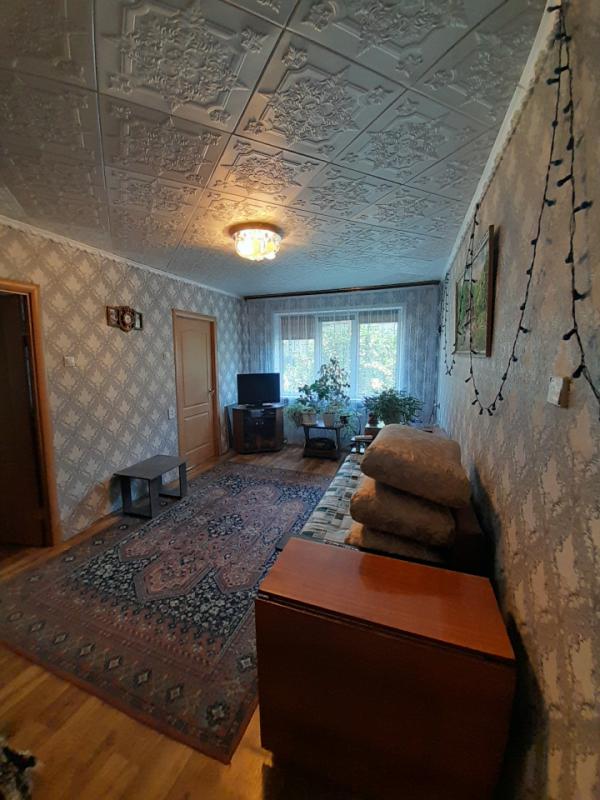 Продается 4-комнатная квартира по адресу: пр. - Орск
