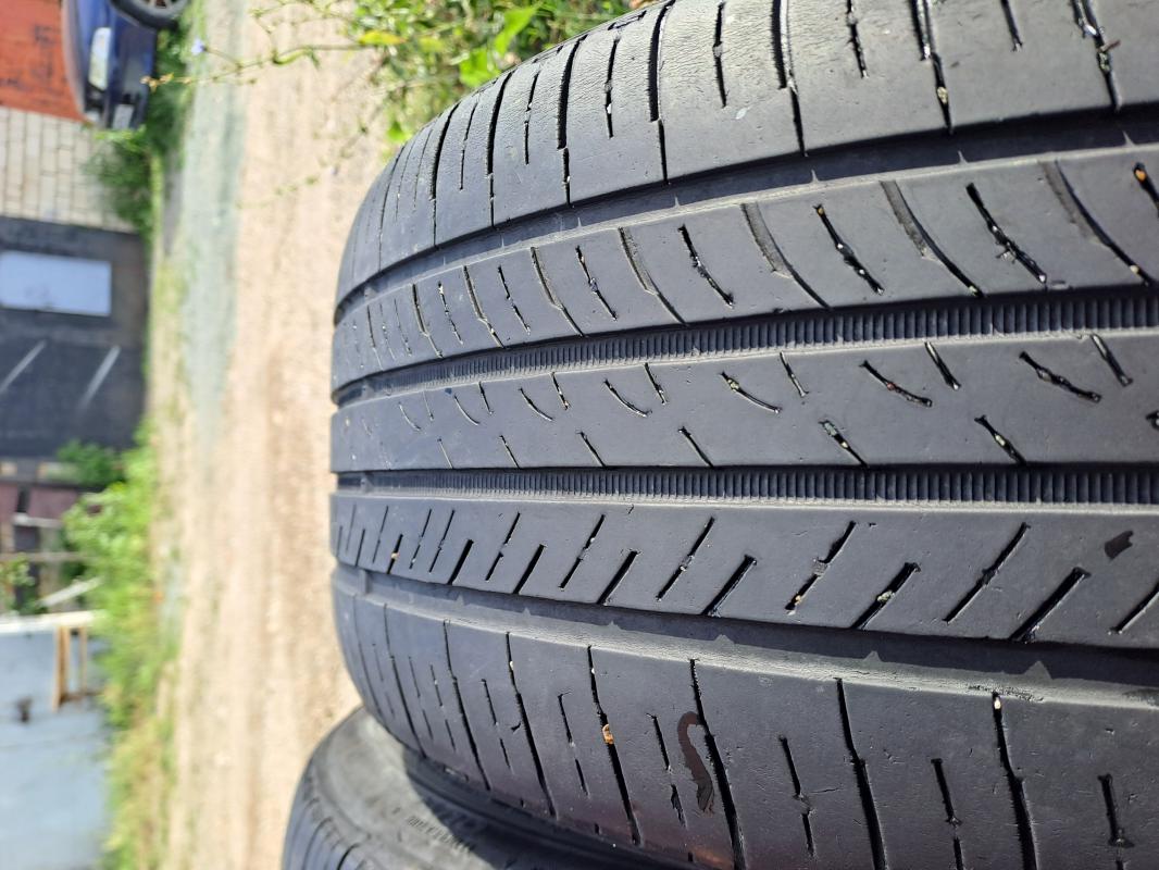 Продам 2 балона Roadstone n'fera au5 225/45/18, 4000 рублей за оба. - Орск