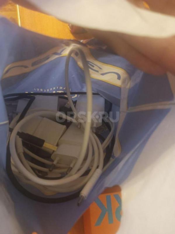 TECNO Spark 8C, 4/64 ГБ, 2 SIM

Полностью рабочий, в сохранности. - Орск
