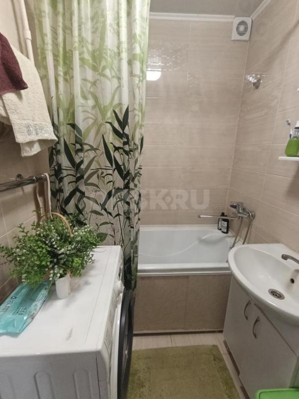 В продаже уютная двухкомнатная квартира площадью 44 м² на пятом этаже, пятиэтажного дома. - Орск