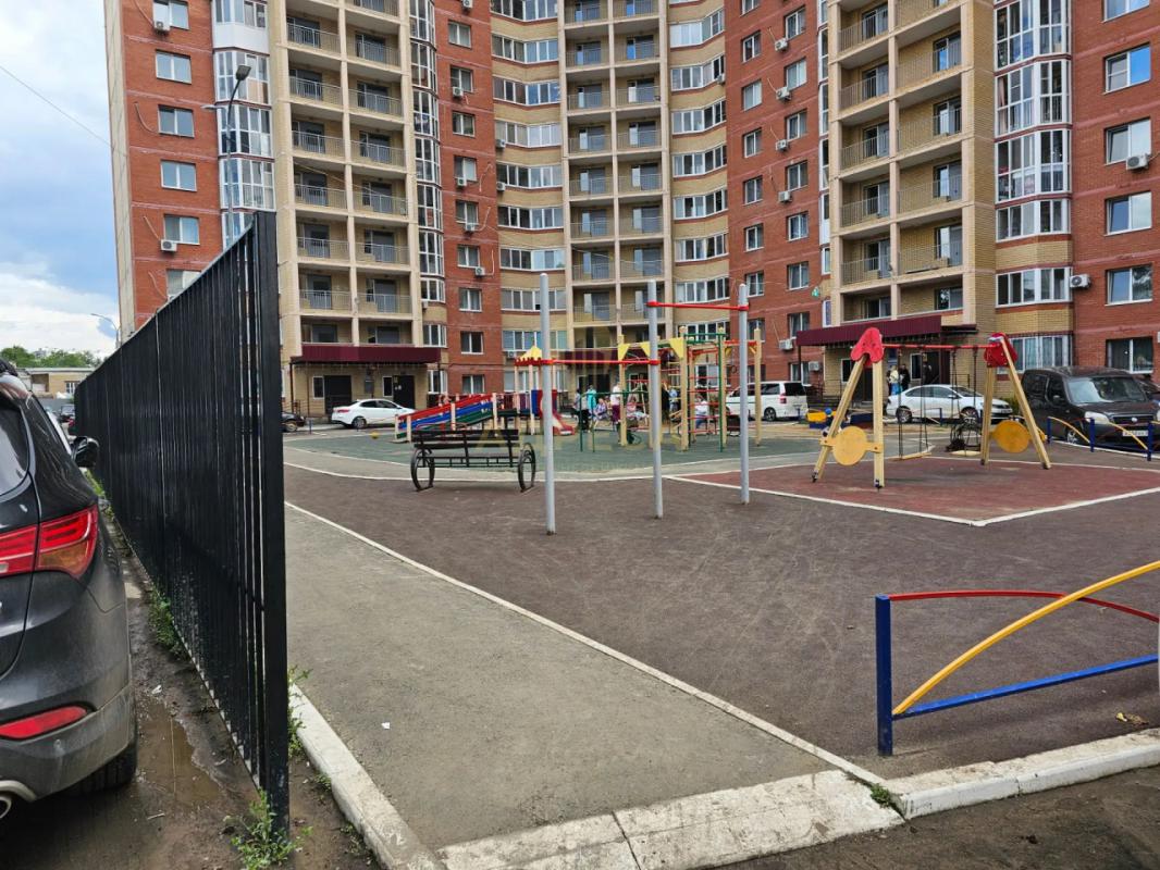 Продам 3 комнатную квартиру в монолитно-кирпичном доме с предчистовой отделкой! - Оренбург