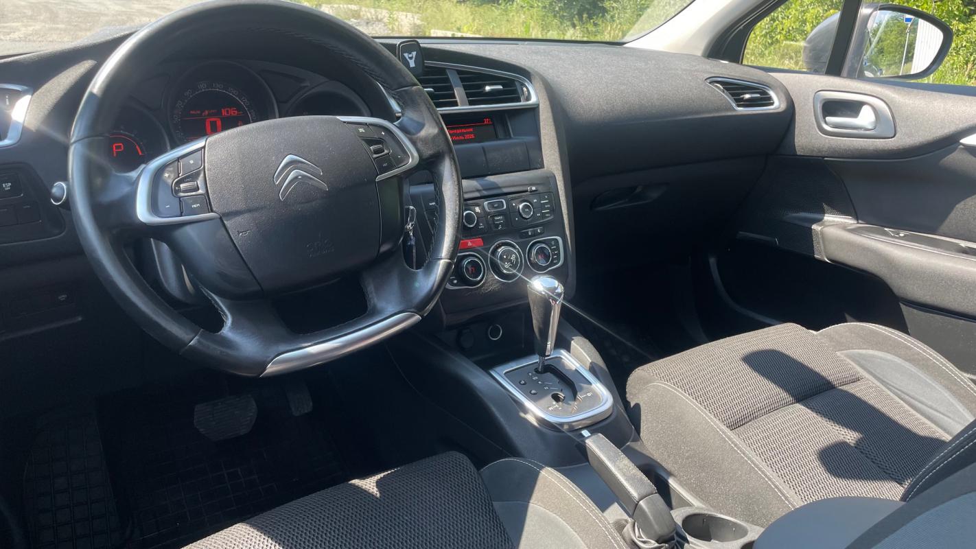 Пpoдается Citroen C4, 2013 года

--------АВТОМАТ-------

первая регистрация автомобиля 03.2014 года - Новотроицк