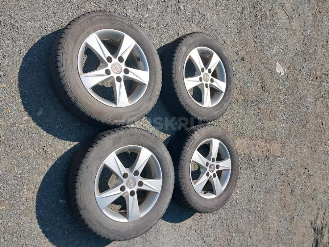 ПРОДАМ КОМПЛЕКТ КОЛЕС 195/65/15   5Х114,3  в хорошем состоянии шины Виати. - Орск