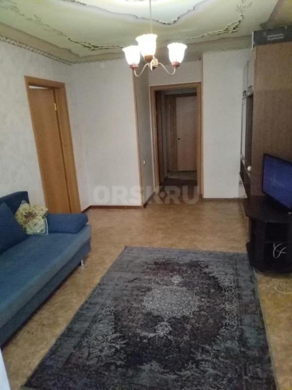 Сдаётся двухкомнатная квартира на 4 этаже кирпичного дома, 40 кв. - Орск