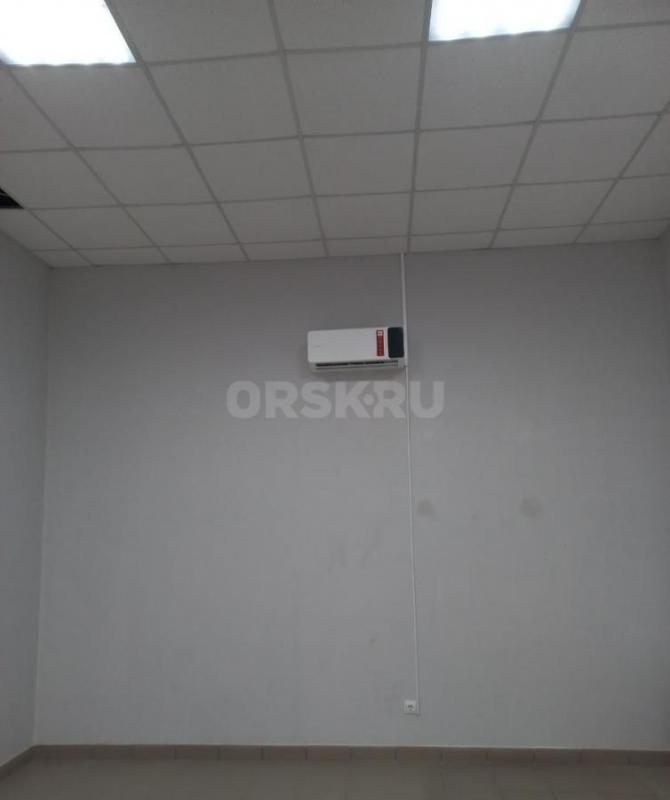 Сдаются площади от 18-130м² , на первом этаже. - Орск