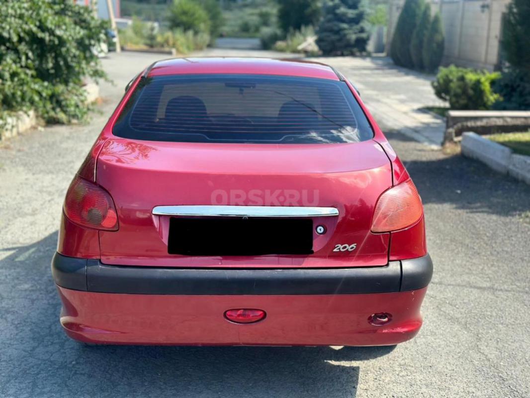 Продам Peugeot 206
Автомобиль 2008г
Кузов оцинкованный без гнили 
3 владельца 
Очень экономный д - Орск