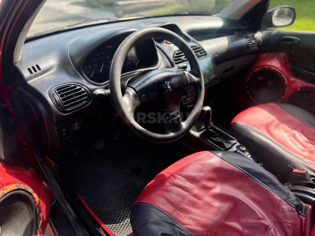 Продам Peugeot 206
Автомобиль 2008г
Кузов оцинкованный без гнили 
3 владельца 
Очень экономный д - Орск